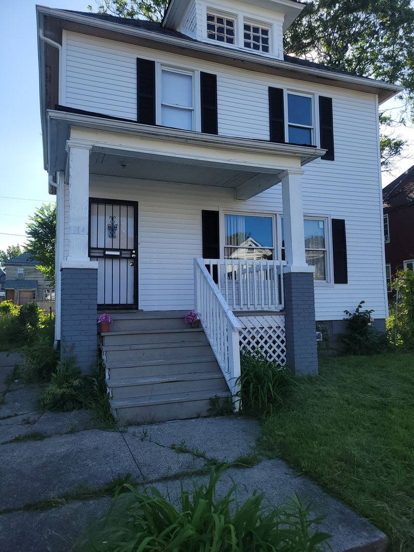 Gorgeous Newly Rennovated Three Bedroom Home in the Islandview Neighborhood