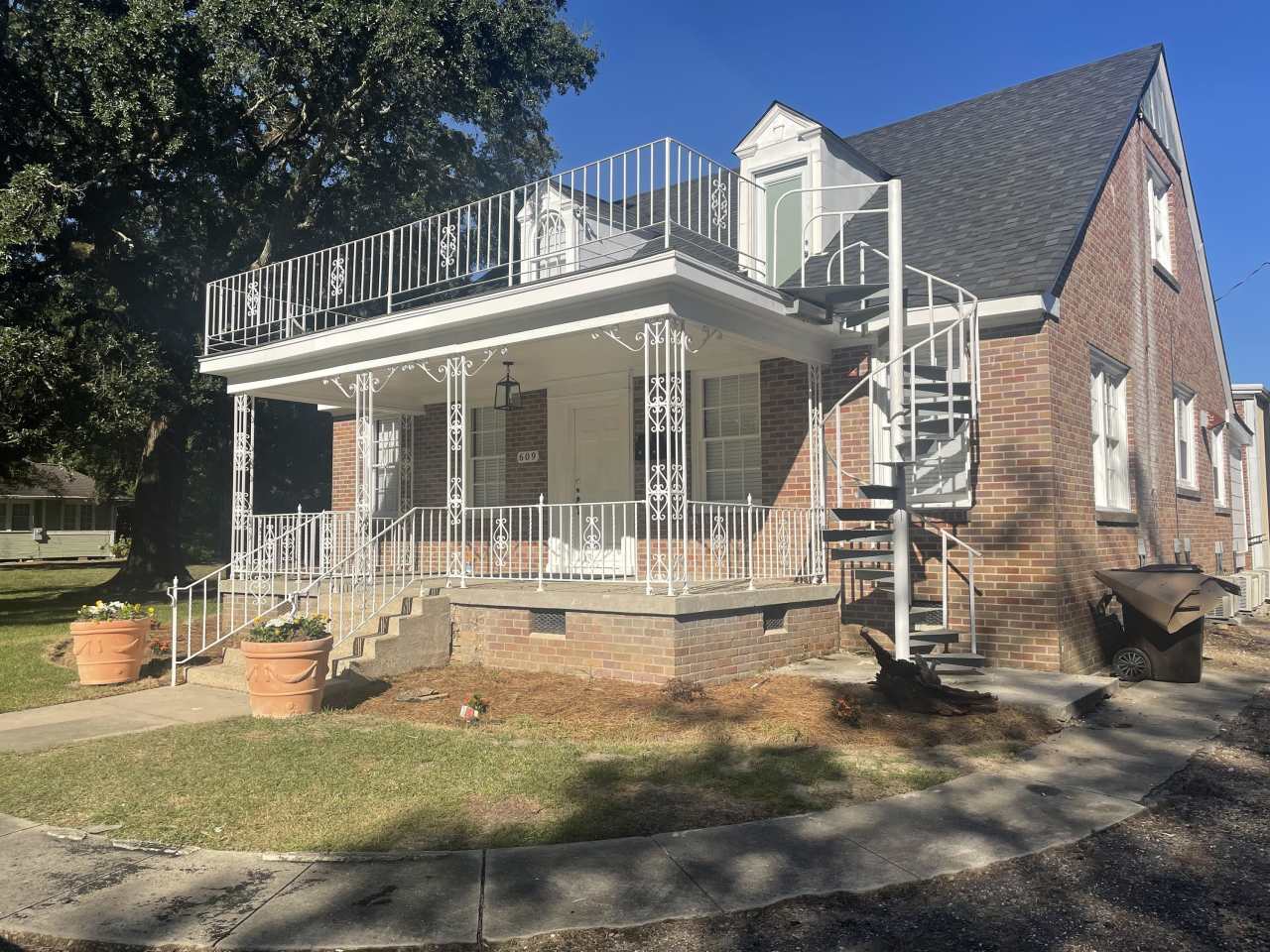 609 Adeline Street - 3