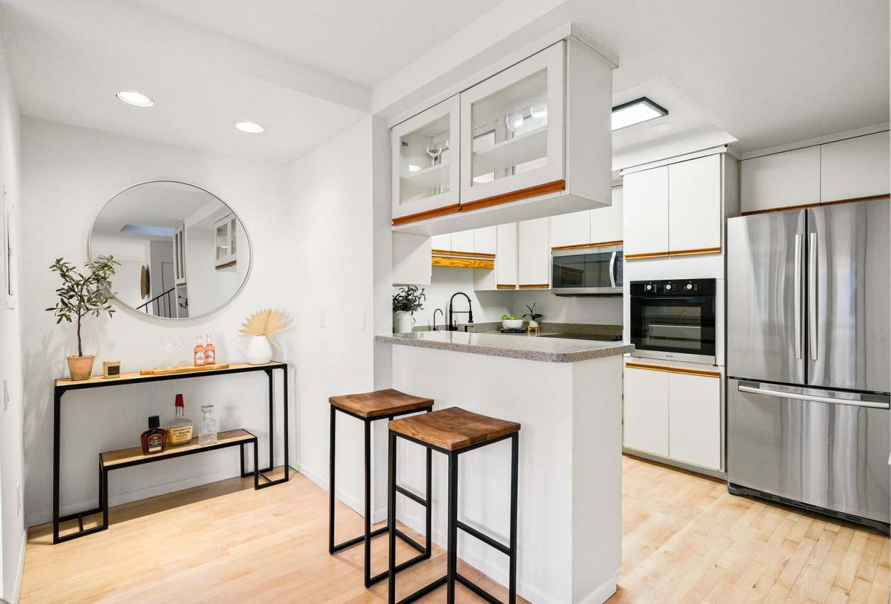 Natural Sunlight in every room, Palos Verdes Estates