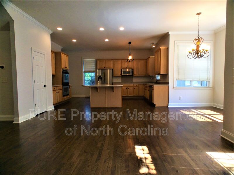 14225 Bankside Drive