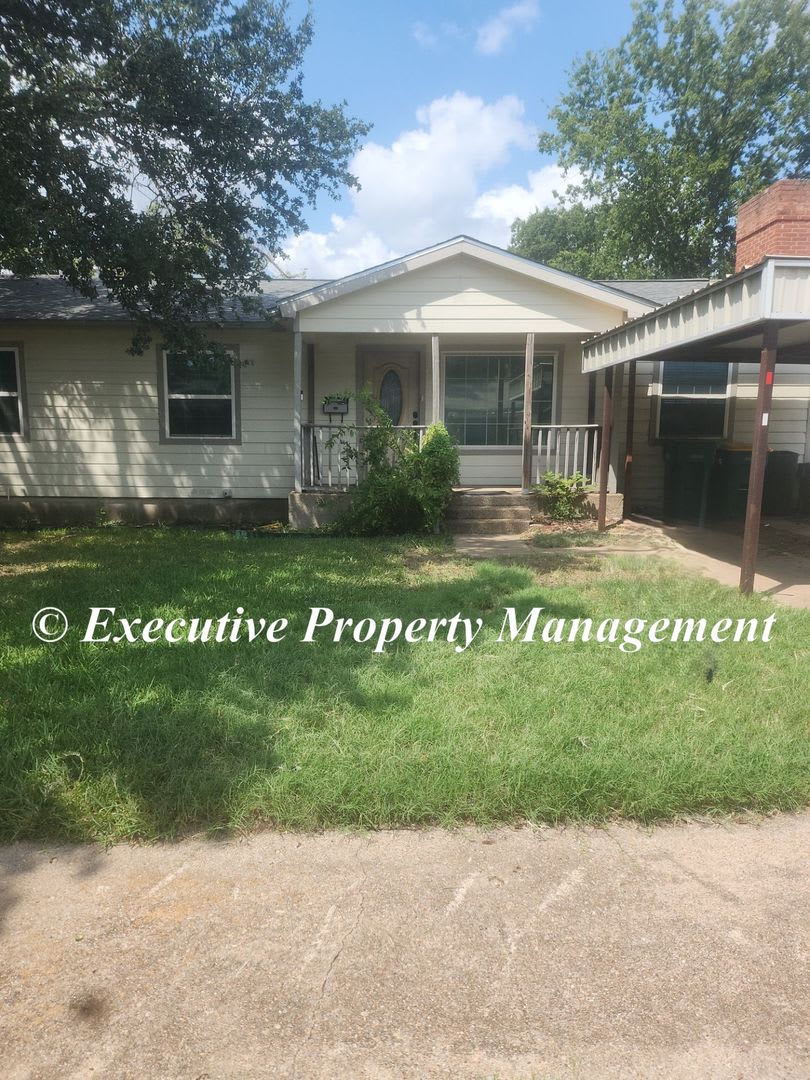 107 N 28th Street, Gatesville, TX 76528