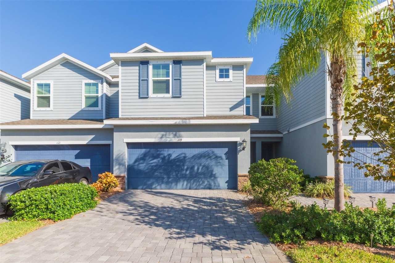 1119 LADY GOULDIAN COURT