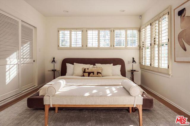 5657 Valley Oak Drive