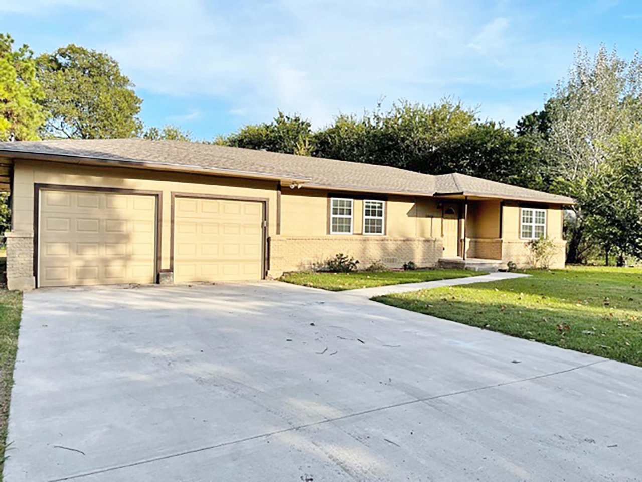 Great 4 Bdrm 2 Bath Home for Lease in Gainesville, Tx