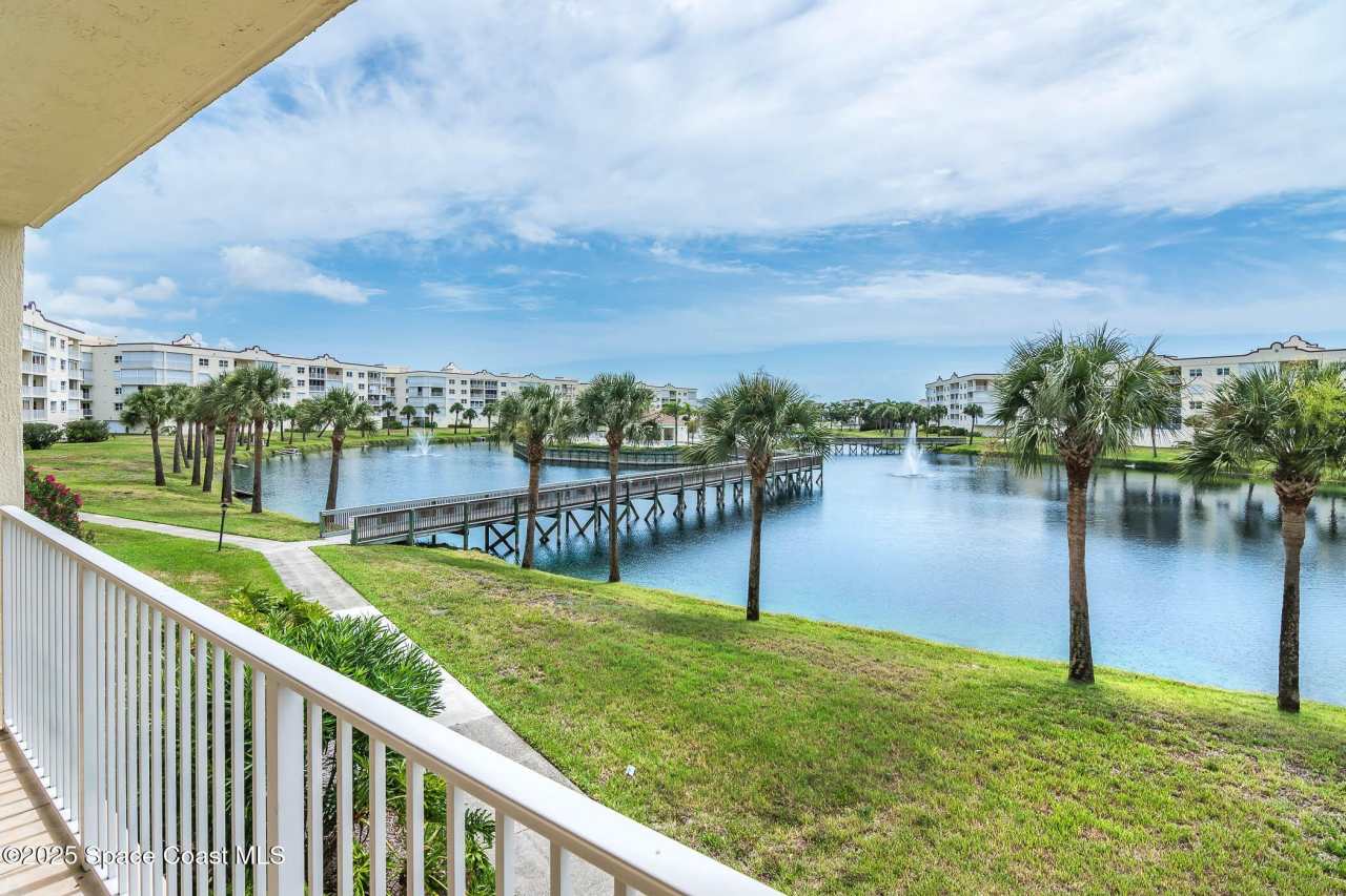 8921 Lake Drive unit: 206