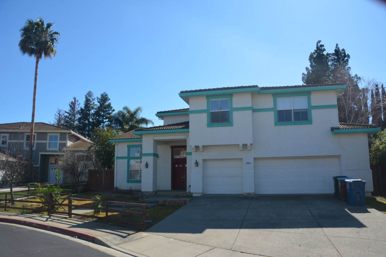 Antioch Golf Course area 5 bedroom, 3 bath - available now