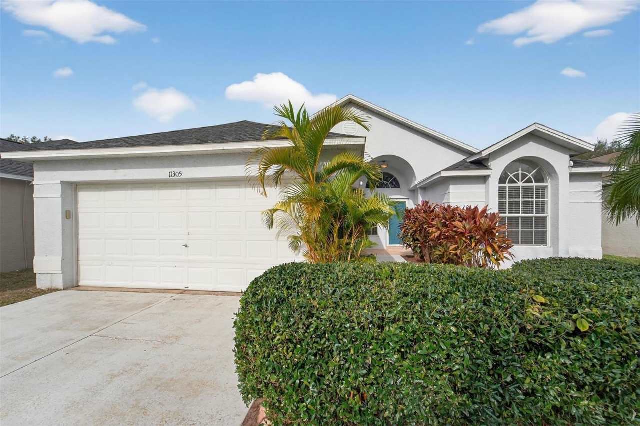 11305 SYMMES LAKE DRIVE