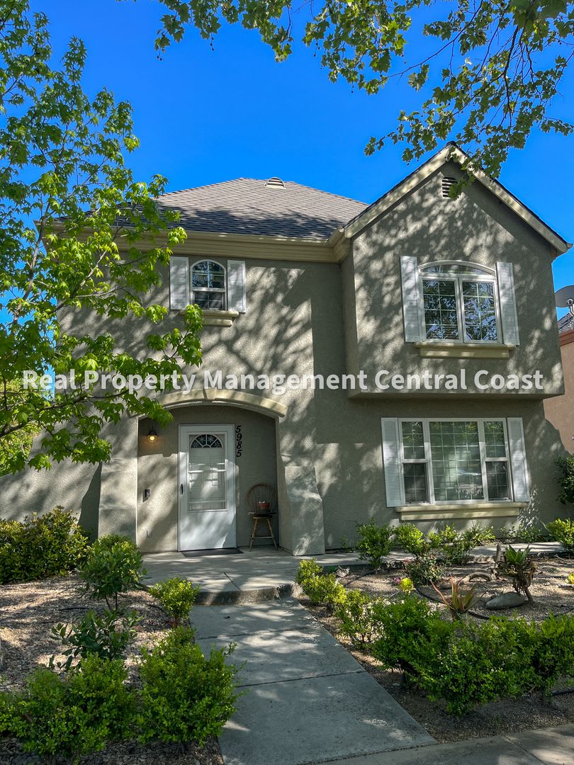 AVAILABLE NOW - 3 Bed, 2 Bath Atascadero Home