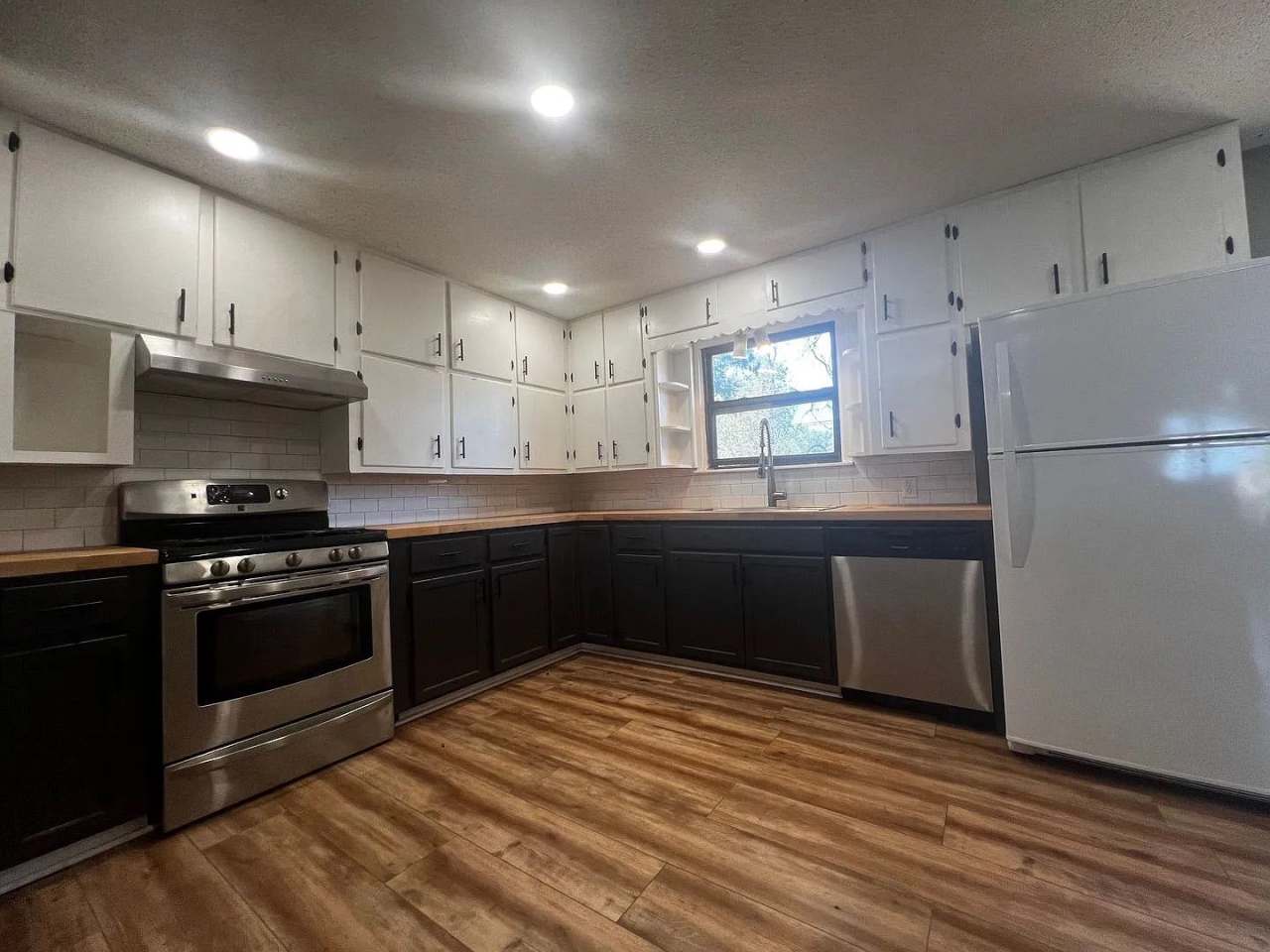 Updated 3 bedroom 2 bathroom house in Central Lubbock!