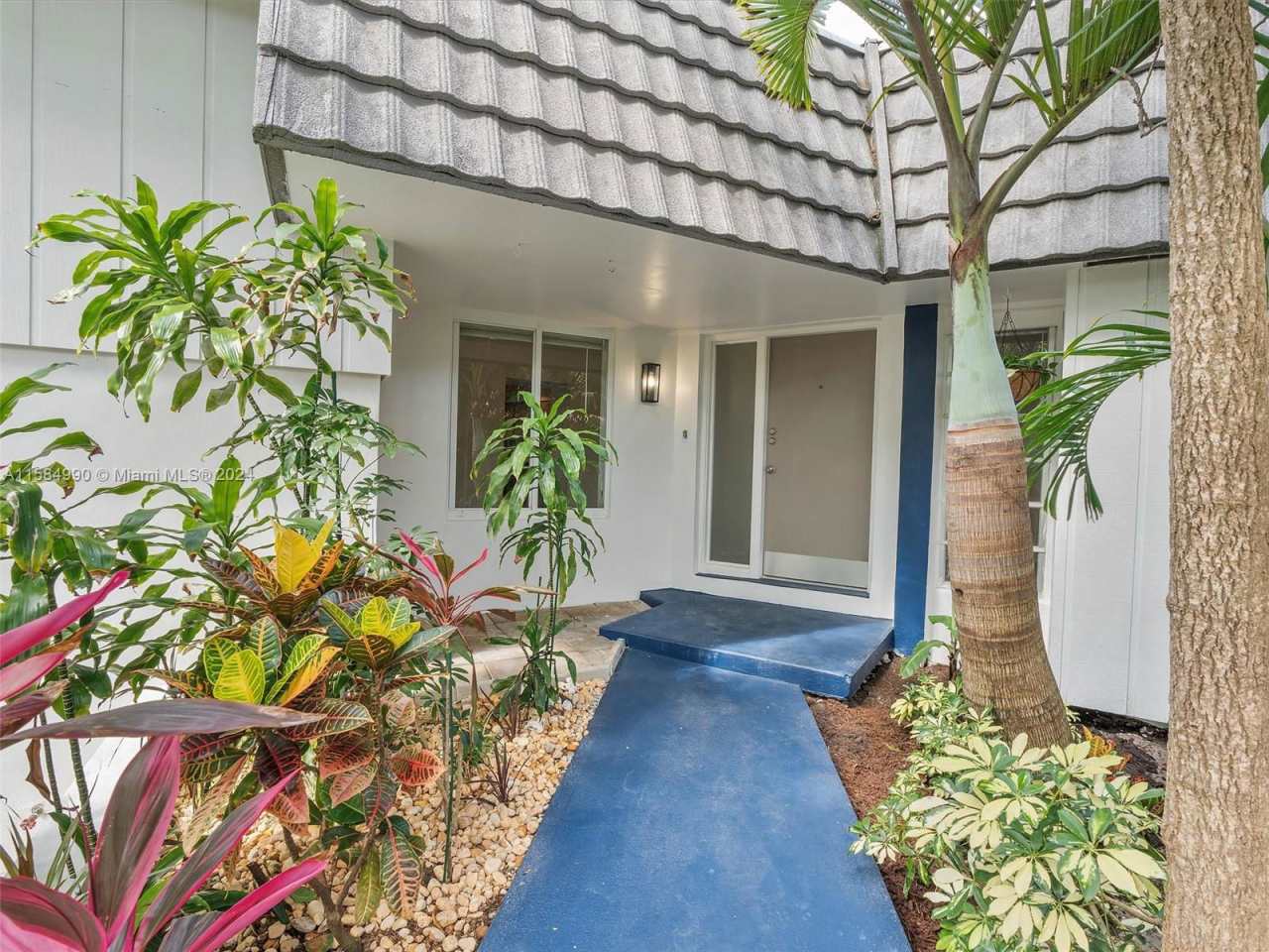 11000 Northeast 9th Avenue