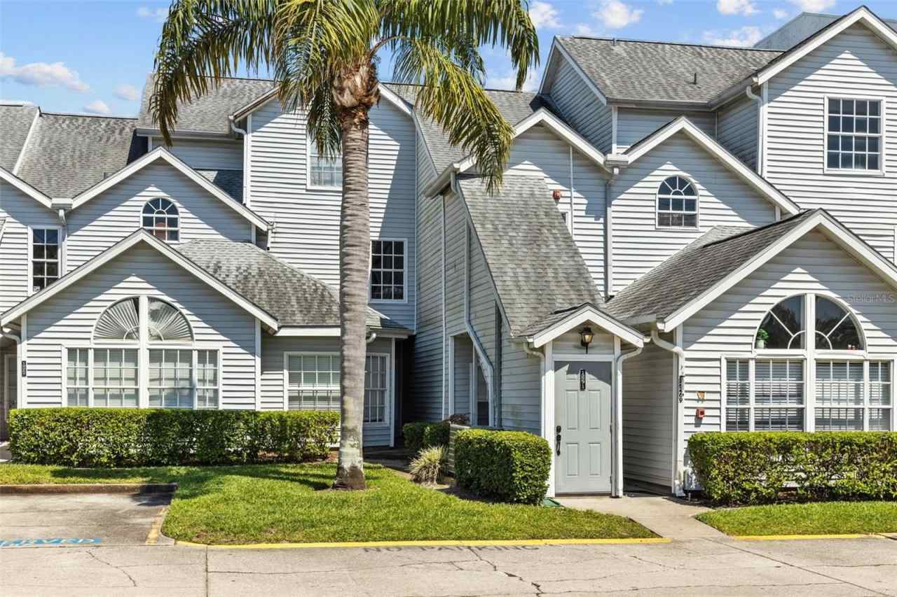 12271 ARMENIA GABLES CIRCLE