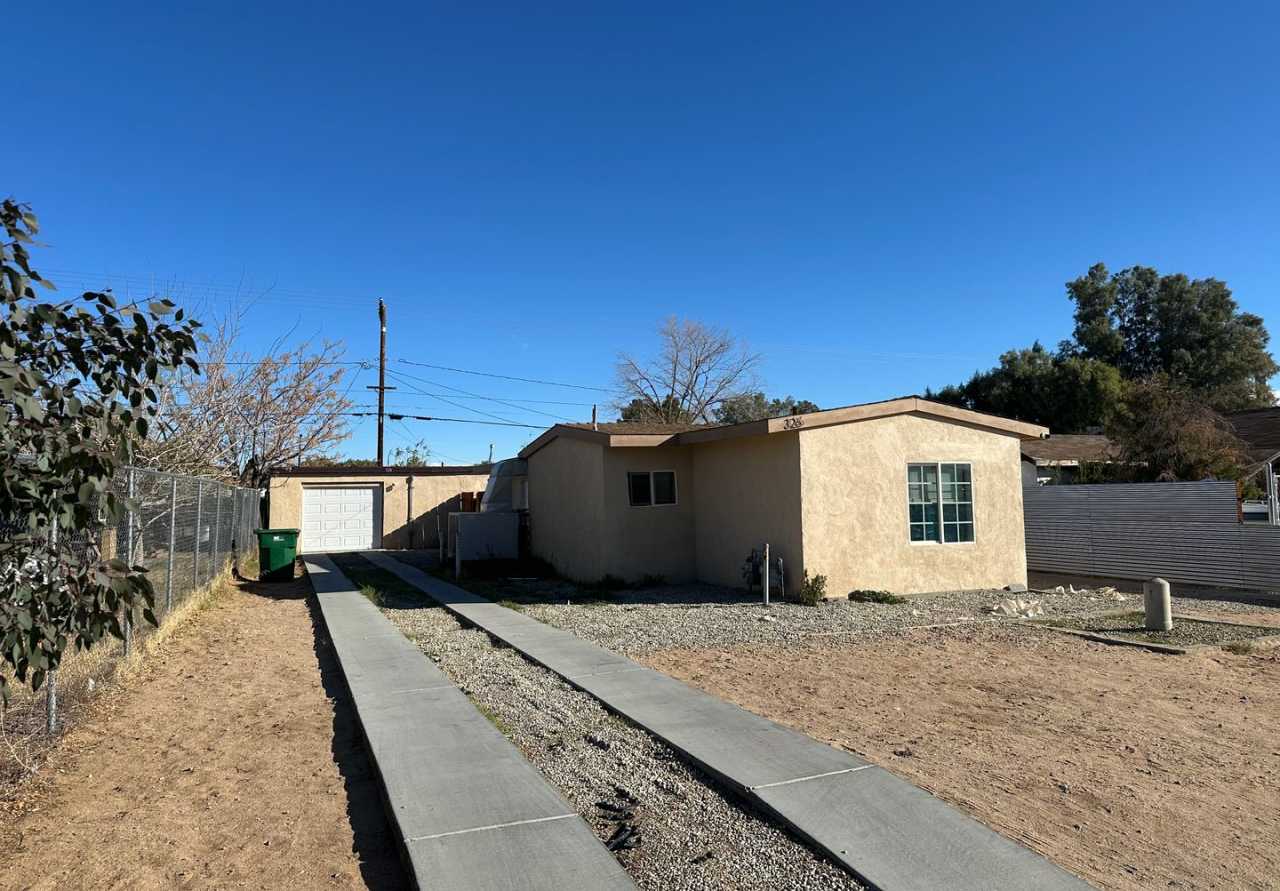 Stylish Studio  Garage Combo – A Dream for Urban Dwellers