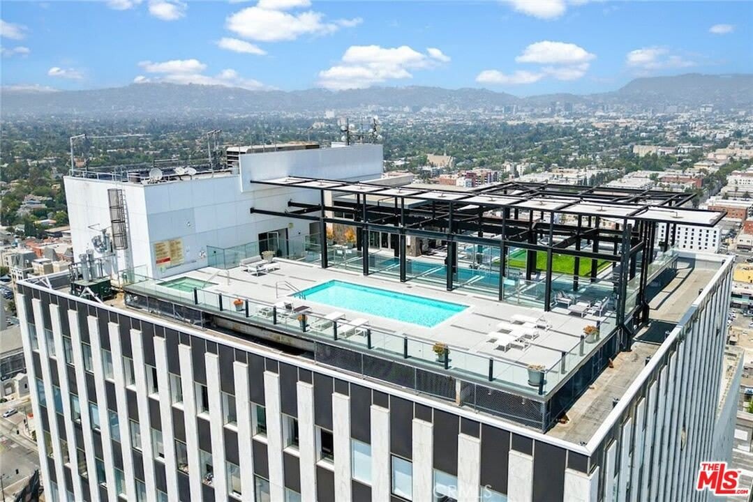 3810 Wilshire Blvd unit: 303