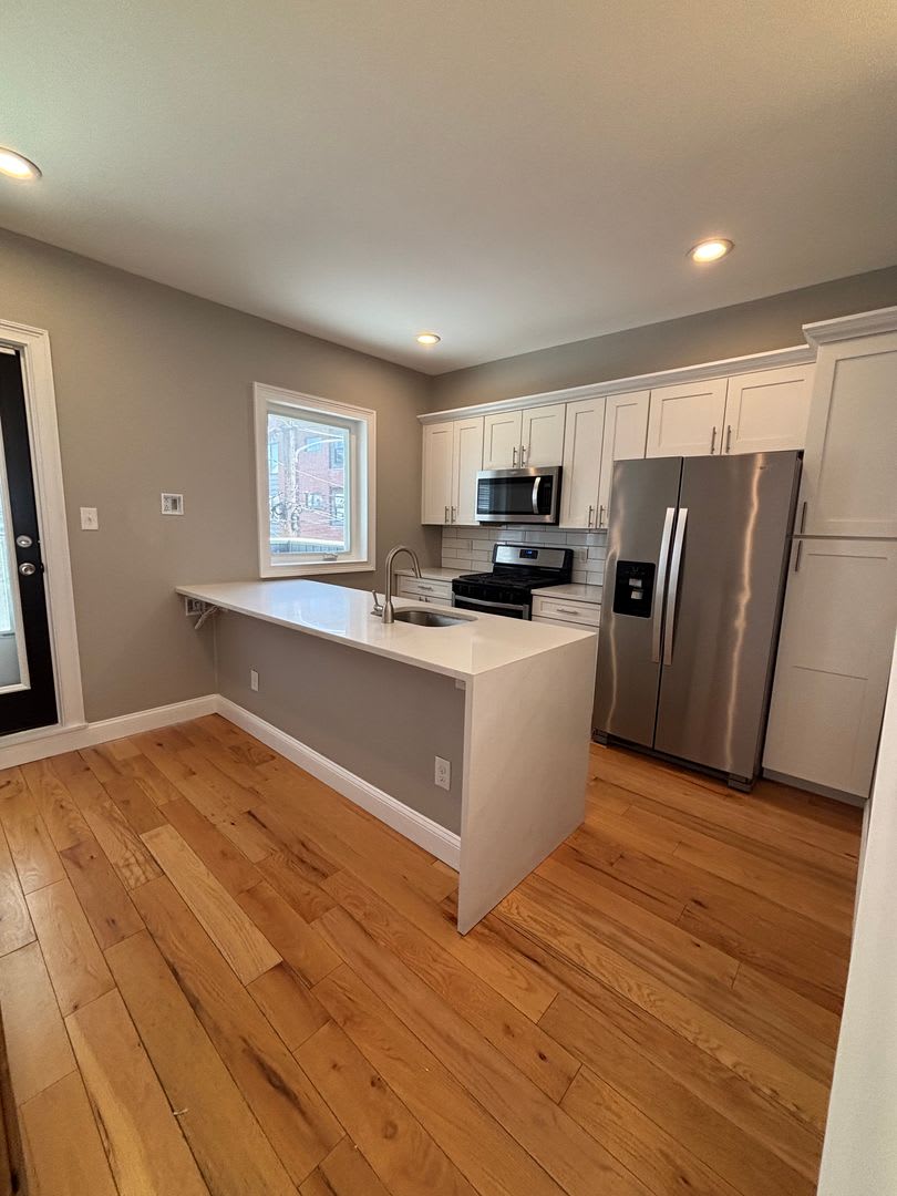 Gorgeous 4 Bedroom house with Three Roof-Decks steps from Fishtown!