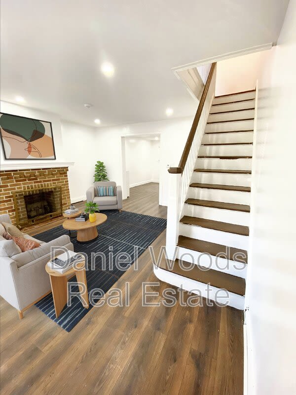 6232 North Gratz Street