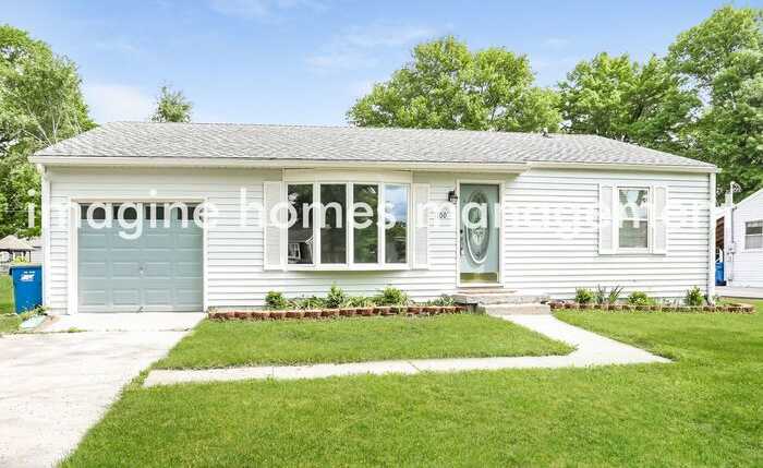 1100 Northeast 66th Terrace