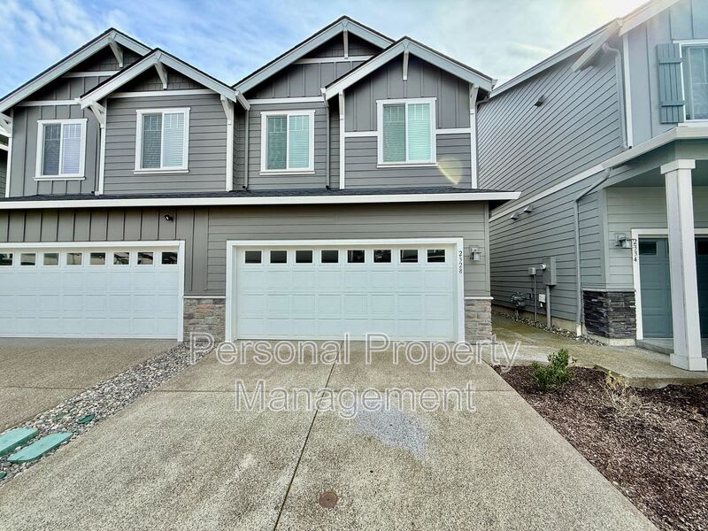 2328 S Brookside Place