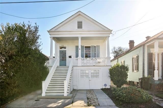 5918 CHESTNUT Street