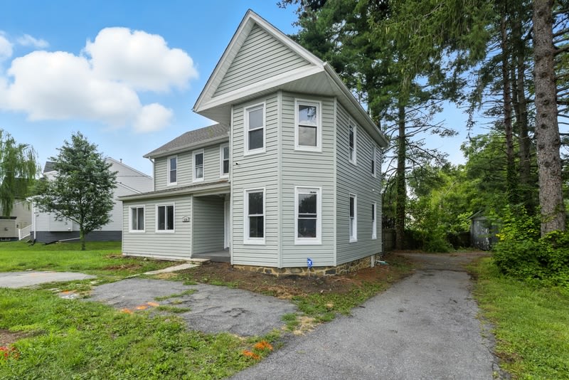 3220 North Rolling Road