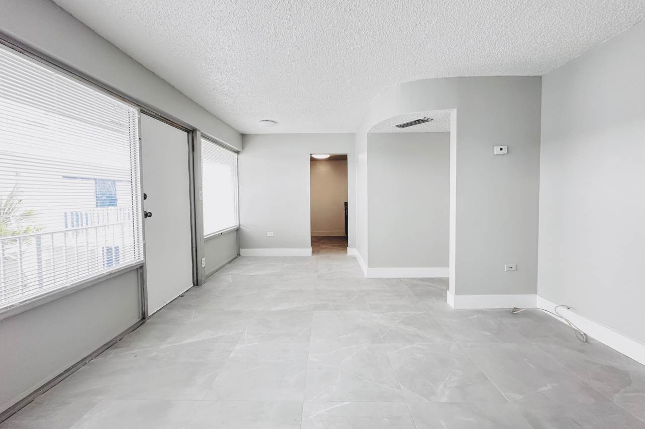 2bd/1bath with Central AC