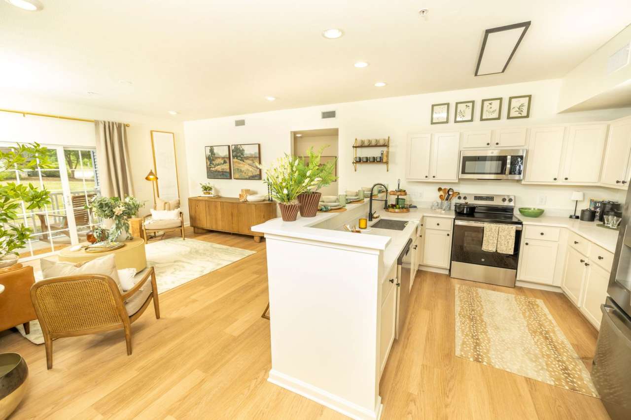 Beautiful 3 bed 3.5 bath Condo