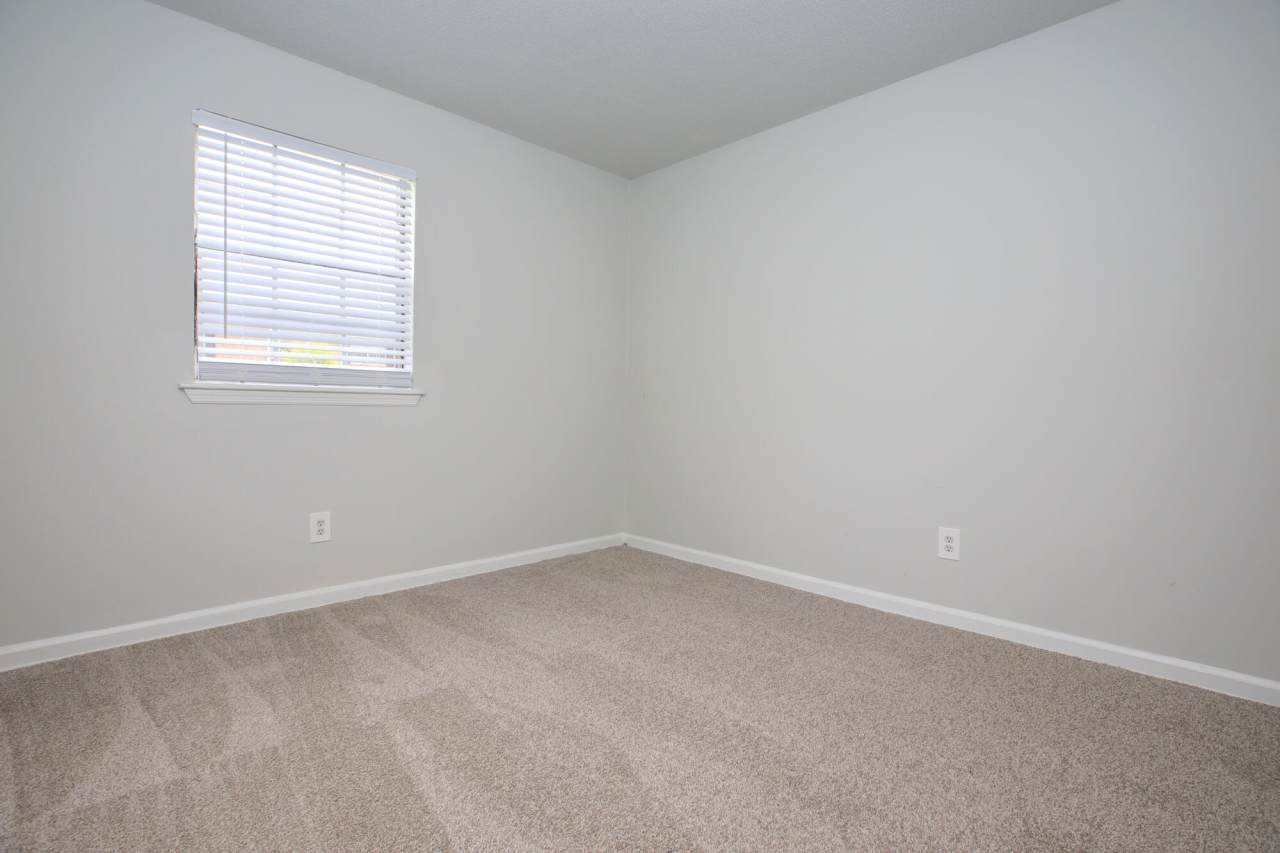 South Pointe Apartment Home