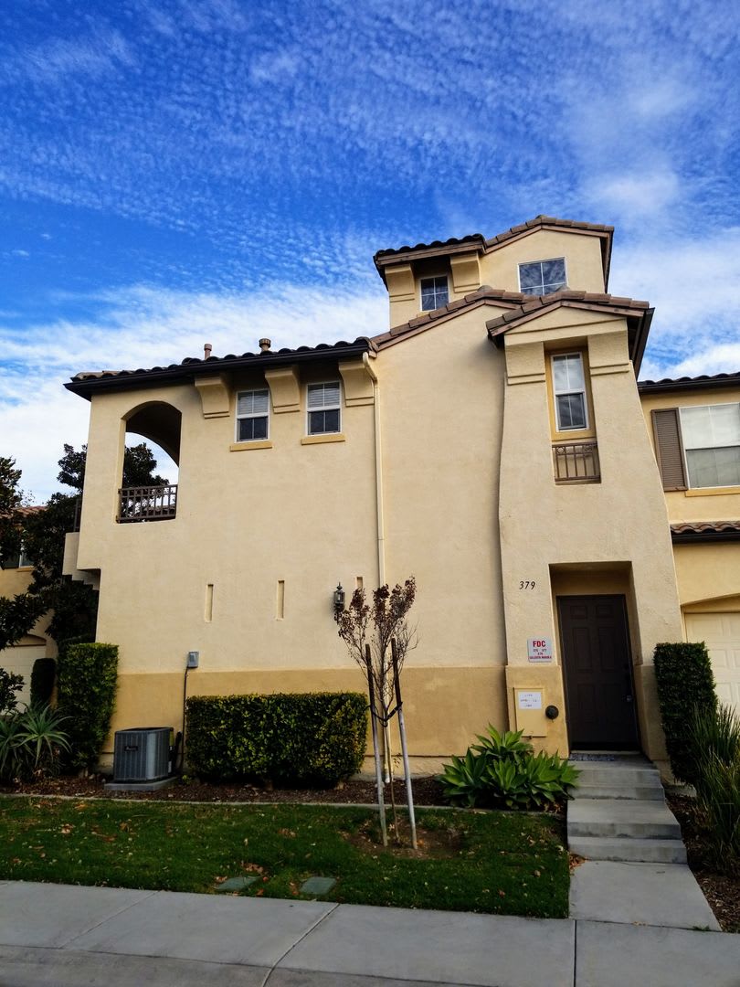 1350 sqft 2 Bed plus Den, 2 Bath Chula Vista 2Car Garage, Gated community