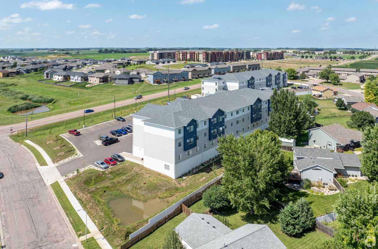 Marion Crossing Apartments