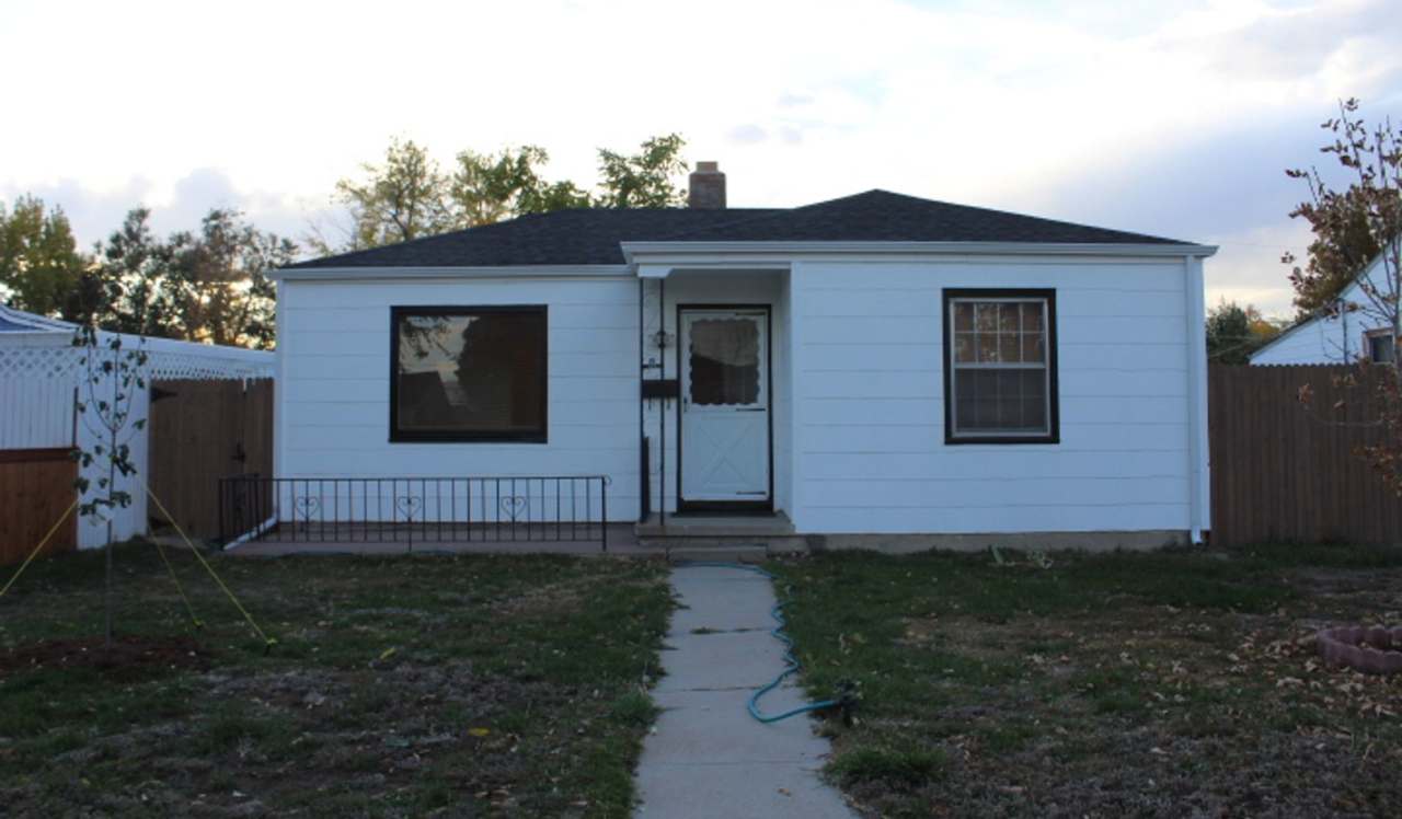 Charming 3 BR/1 BA Home located In Villa Grove