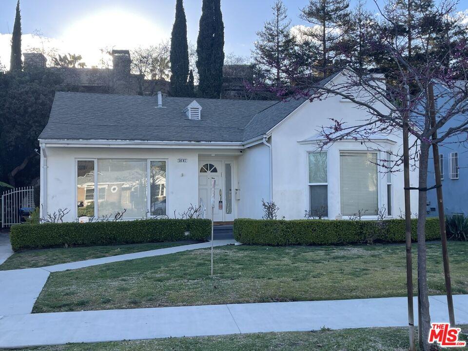 1441 South Roxbury Drive