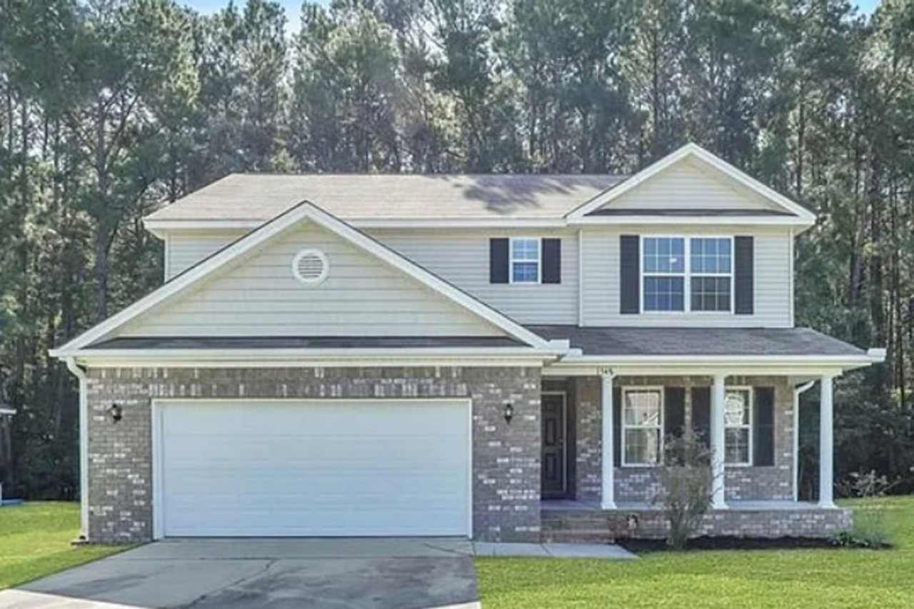 Bradley Point Residence for Rent - 4 Bedroom/2.5 Bath