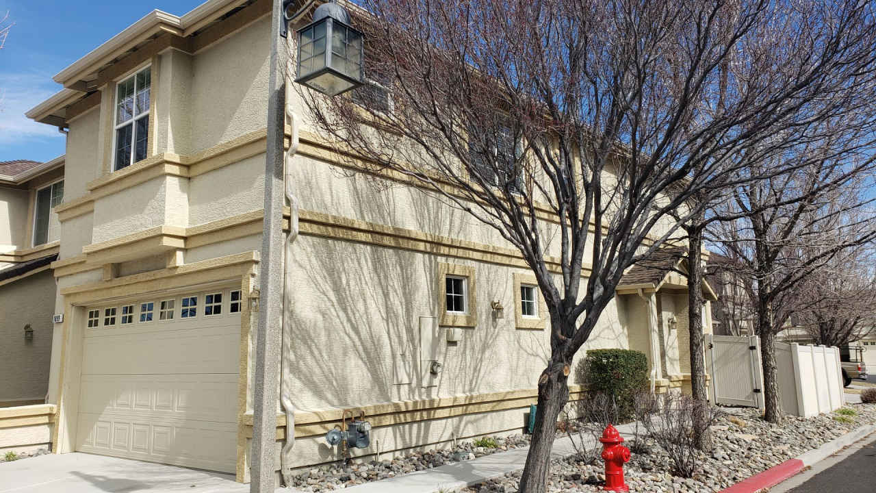 PRICE JUST REDUCED, ONLY $2,400 PER MONTH WITH A MOVE IN SPECIAL OF 1/2 OFF THE 1ST MONTH RENT FOR QUALIFIED APPLICANT - SUPER NICE AND SPACIOUS 3 BED/2.5 BATH CONDO WITH AN ADDITIONAL BONUS ROOM - 2 CAR GARAGE - LOCATED IN THE DESIRED DAMONTE RANCH AREA