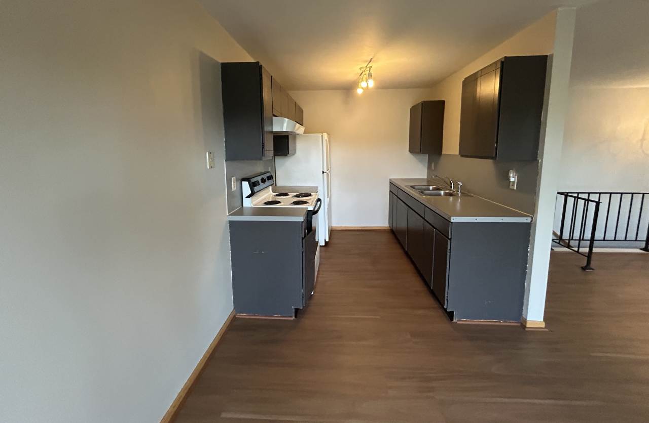 403 Stratford Way - 4