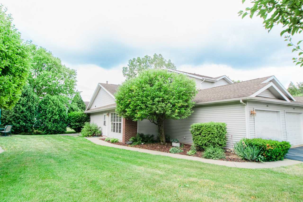 2 bed 1 bath town-home in Chesterton