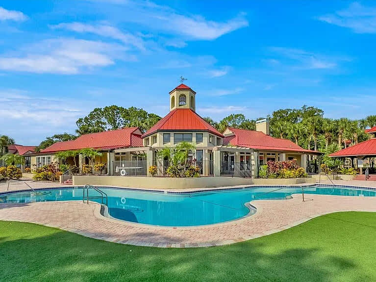 236 Afton Sq Unit 104