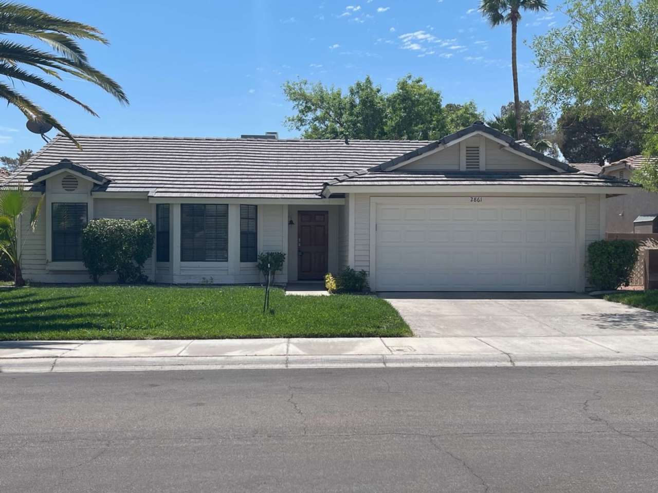***GORGEOUS SINGLE STORY BEAUTY IN THE HEART OF GREEN VALLEY!! RECENTLY REMODELED  CLEAN !! 3 BD/2 BA/2 CAR **ONLY $2,265.00****