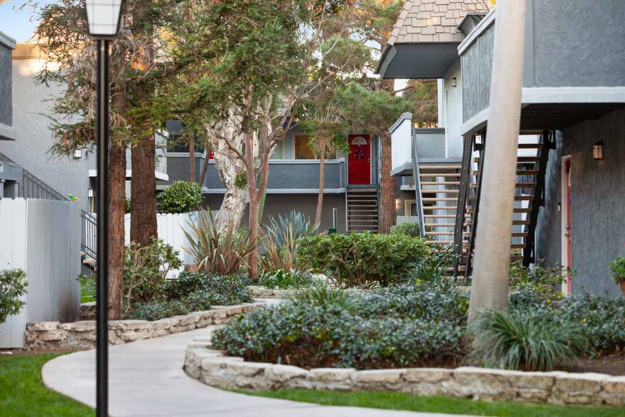 Park Plaza Apartments