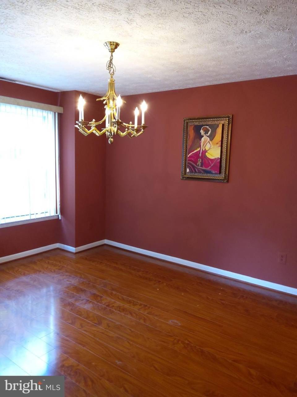 2109-B WOODBOX Lane unit: 2109B