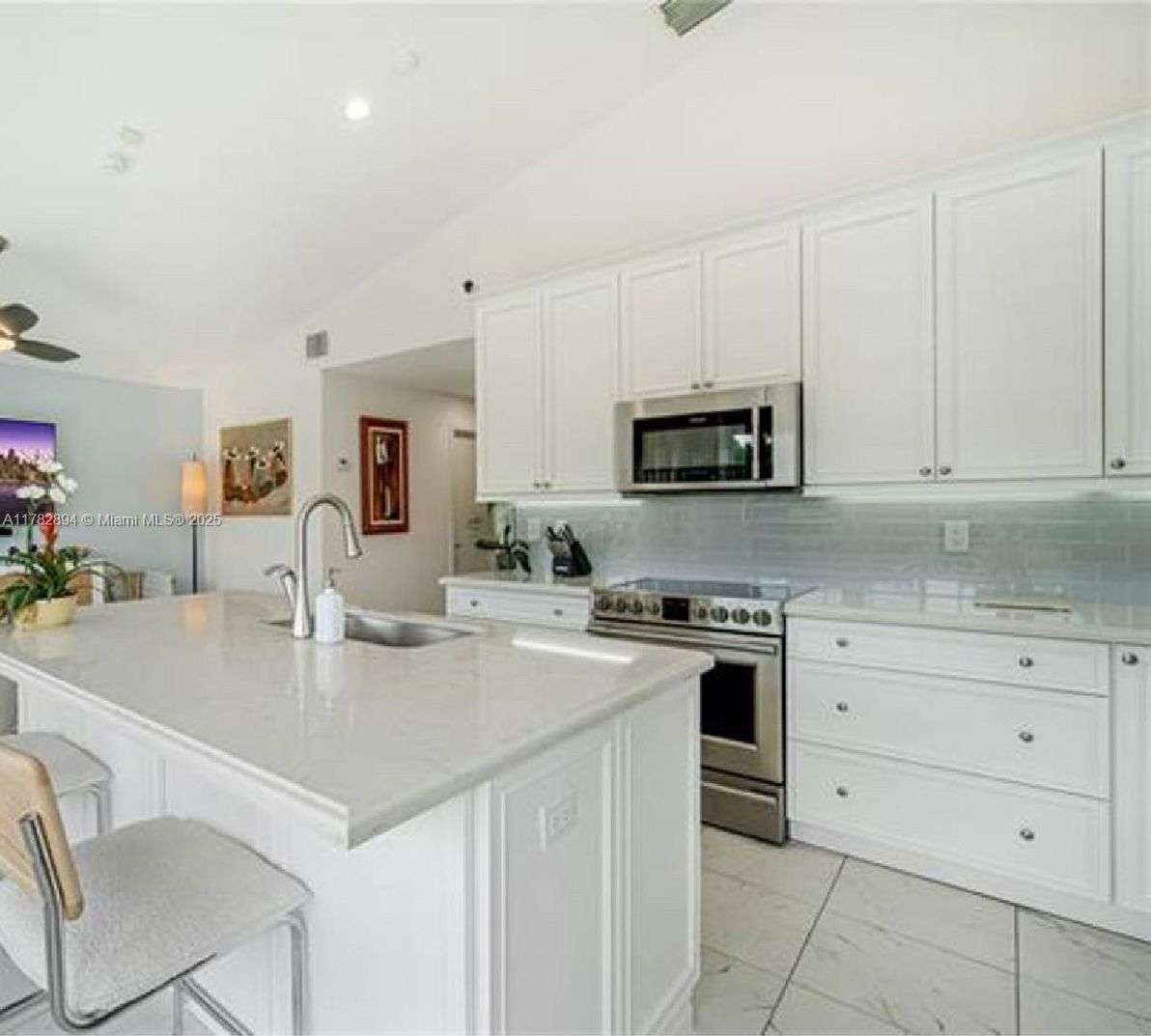 1400 Seabay Road, Weston, FL 33326