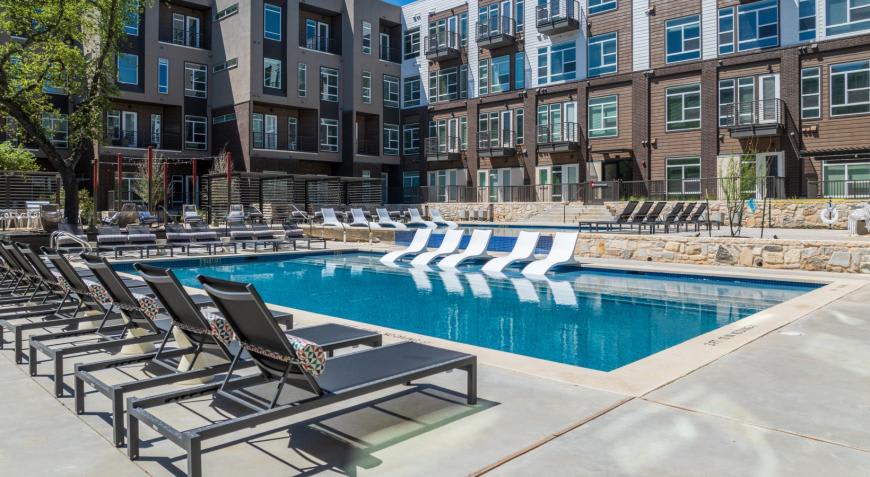 10301 Metropolitan Dr