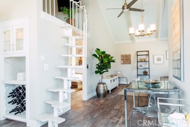 707 HELIOTROPE Avenue 1/2