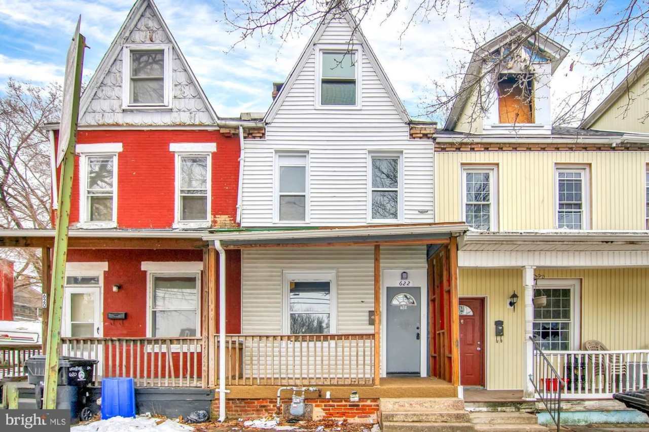Available Now Spacious 3-bedroom home for rent in uptown Harrisburg