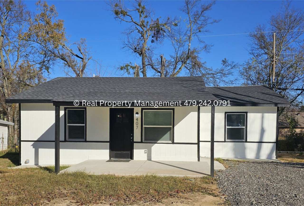 Van Buren Home Coming Available Mid January