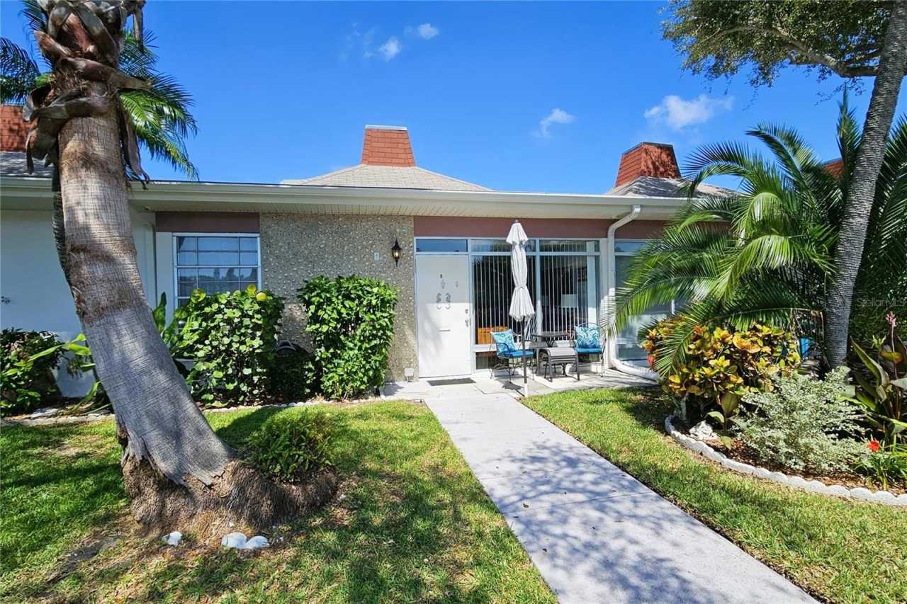 4318 TAHITIAN GARDENS CIRCLE