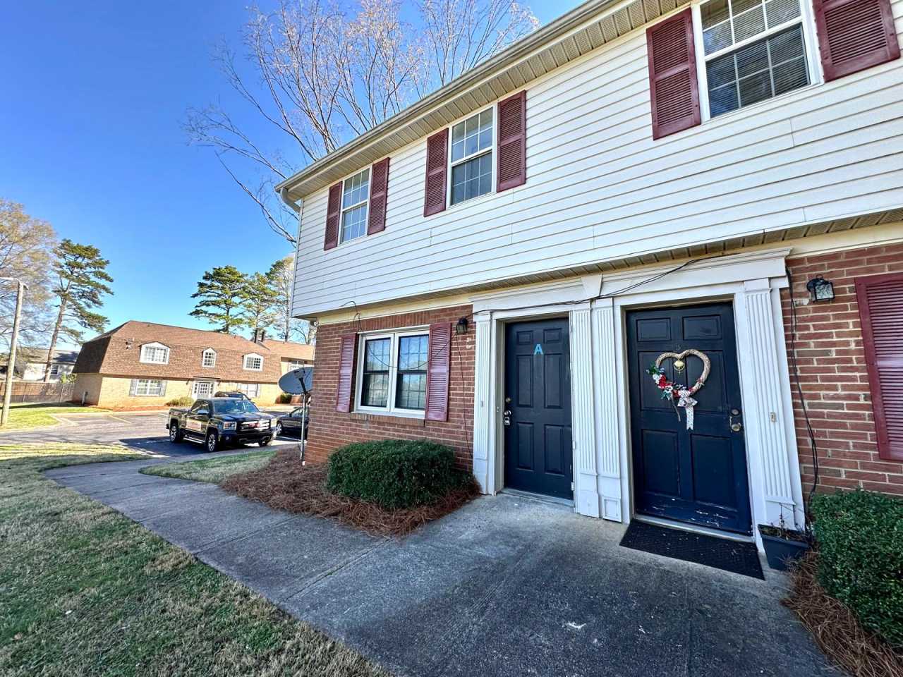 5812 Hunting Ridge