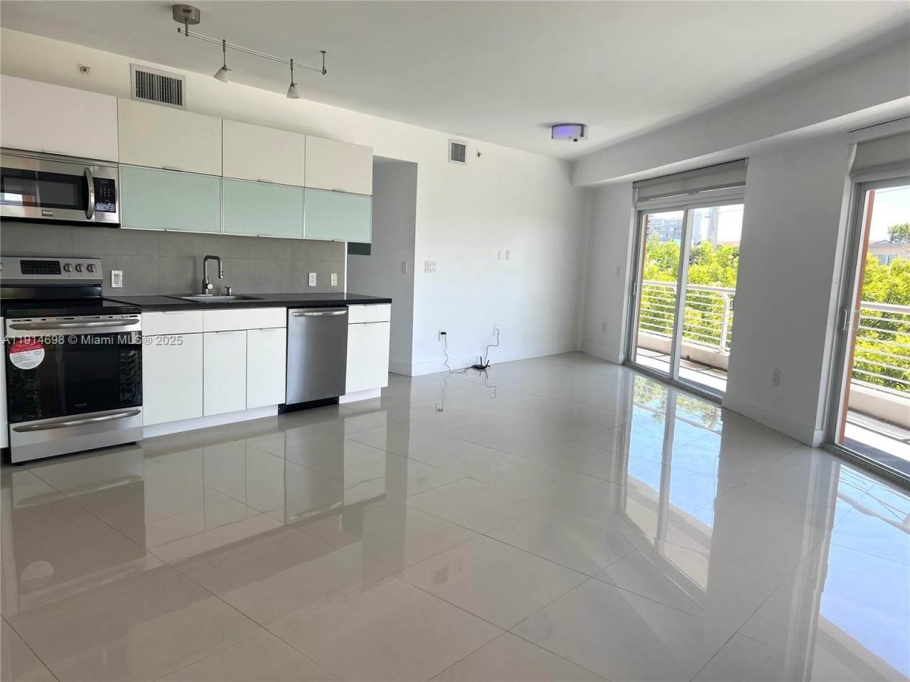 7700 Tatum Waterway Dr