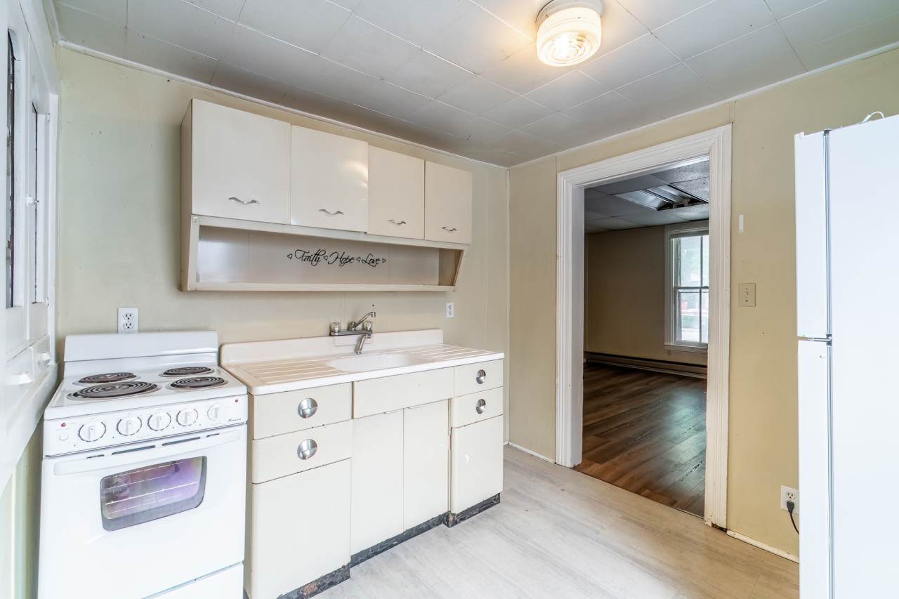 220 East Van Buren StreetApartment 2