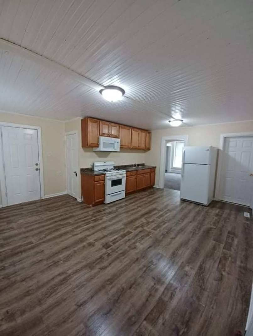 4 Bedroom House with Fenced in Yard