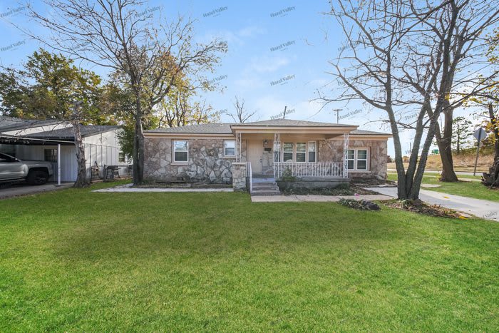 3236 Southwest 37th Street