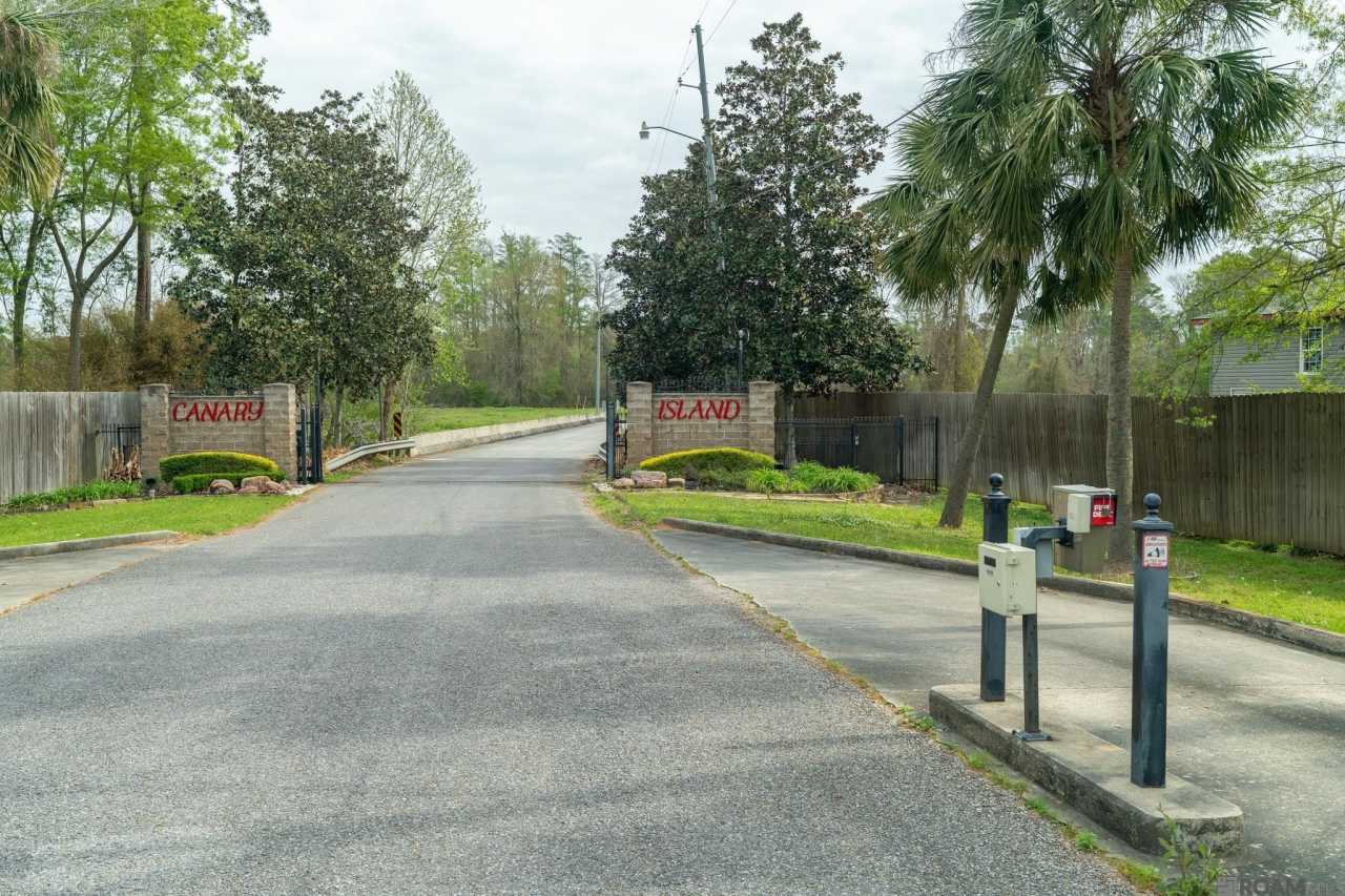 13876 Calle Sevario Dr